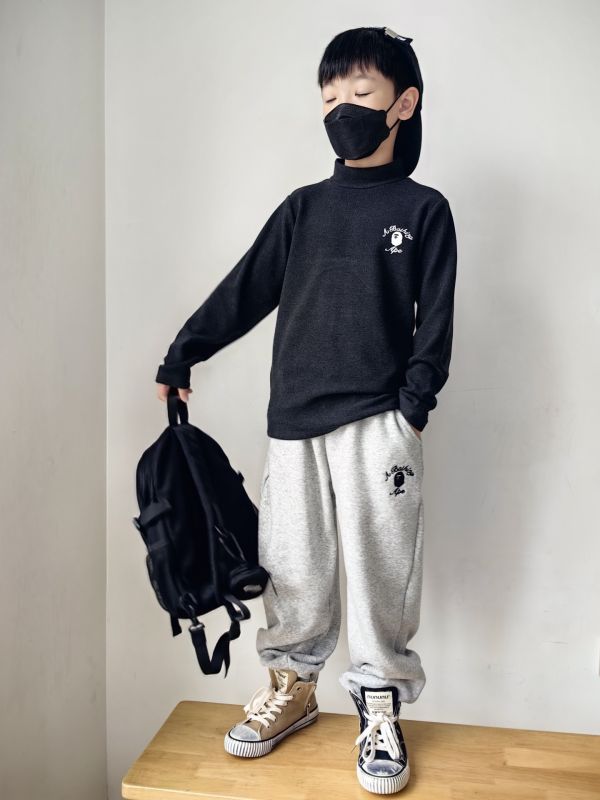 05112706｜CF冬〃CT662兩色半高領猿人頭標發熱衣｜120-175 發熱衣
兒童打底衫
加絨高領
中領上衣
秋冬保暖
內搭長袖
男女童上衣