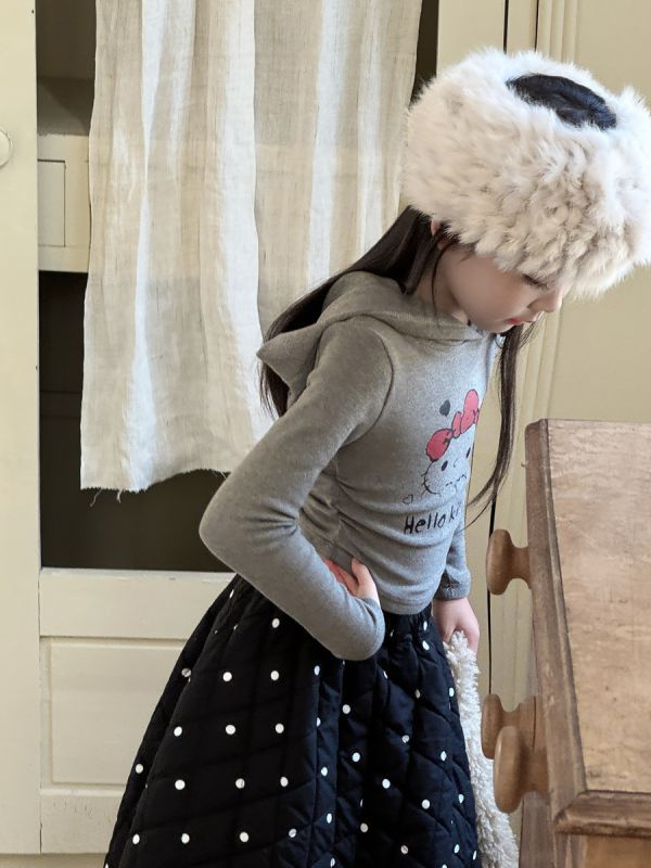 05120302｜小瑜家秋冬〃三色奧絨KT印花短版連帽T｜90-150 童帽T, 短版上衣, 加厚刷毛, 冬季童裝, 女童上衣, 保暖帽T, 可愛童裝, 秋冬上衣, 90-150童裝