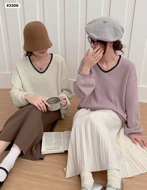 05121302｜秋冬〃3306小香風點綴感V領針織上衣｜F 日系針織
V領毛衣
氣質上衣
寬鬆針織衫
顯瘦毛衣
秋冬上衣
百搭針織
女裝毛衣
日系穿搭
溫柔風上衣