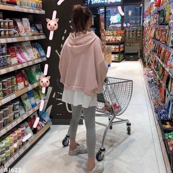 05111105┃秋〃1623四色假兩件連帽T┃F 韓系上衣, 假兩件連帽T, 女裝寬鬆上衣, 拼接襯衫下擺, 層次感上衣, 韓風帽T, 大陸製女裝, 長袖帽T, 春秋新款, 寬鬆版上衣, 韓系穿搭, 假兩件帽T, 粉色帽T, 杏色上衣, 韓系日常穿搭**