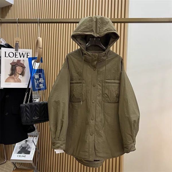 05112102｜秋冬〃9928率性口袋設計感連帽鋪棉外套｜F 連帽外套
9928 外套
棉棉外套
秋冬外套
女裝連帽衣
寬鬆外套
防風外套
保暖外套
休閒風外套
百搭外套
韓系外套
寬版上衣
落肩外套
黑色外套
綠色外套
卡杏外套