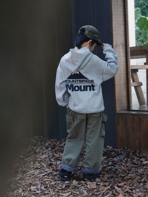 05110709┃猿寶家秋冬〃8084灰色山系薄絨連帽T┃110-170 童裝帽T、厚棉帽T、山系童裝、印花上衣、秋冬保暖、男童帽T、女童衛衣、韓版童裝、露營穿搭