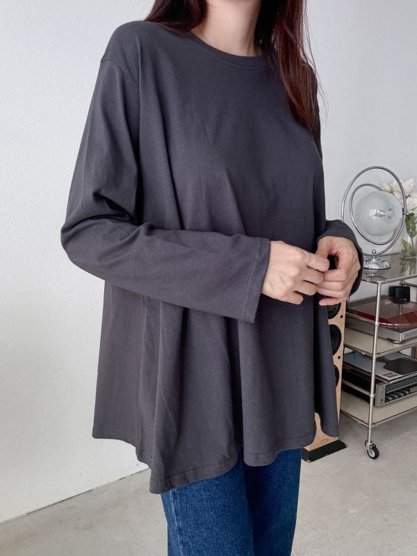 韓┃AMI〃四色純色素T┃F 素色長袖, 棉質打底上衣, 圓領長袖, 修身長袖, 基本款上衣, 秋冬打底, 女生休閒穿搭, 彈性棉質, 居家上衣, 百搭長袖