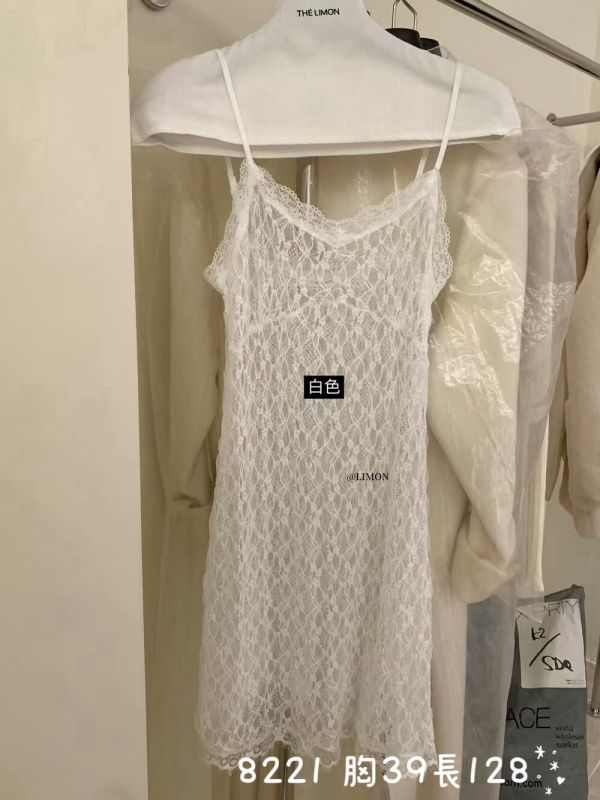 05120701｜LEMON〃8221韓系層次感蕾絲吊帶裙｜F 蕾絲洋裝, 細肩帶洋裝, 韓系洋裝, 透膚洋裝, 內搭洋裝, 網紗裙, 長洋裝, 白色洋裝, 氣質裙, 百搭洋裝, 春夏穿搭