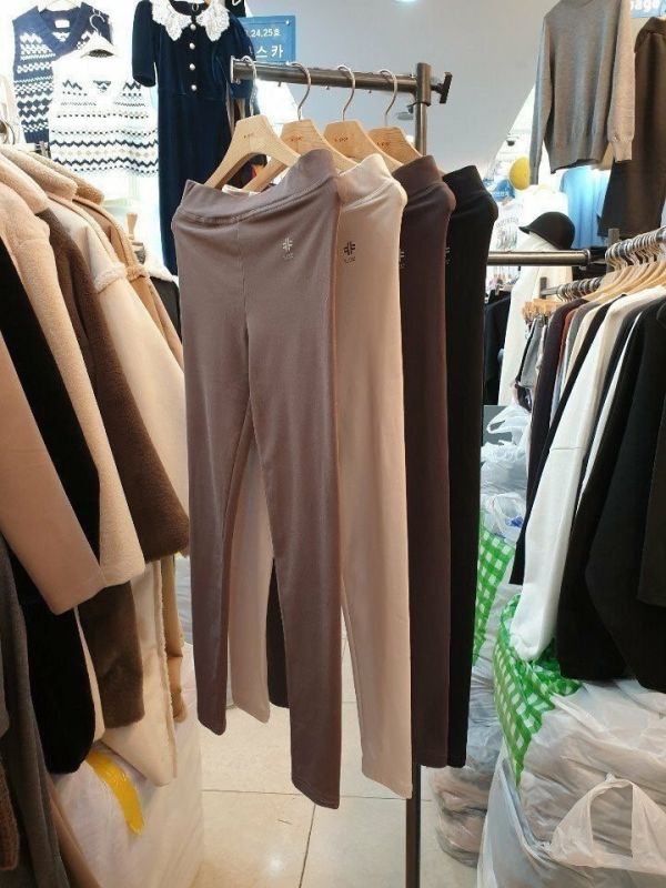 韓｜COR〃四色發熱內搭褲｜F 發熱褲
保暖內搭褲
女款發熱打底褲
顯瘦內搭褲
高彈力打底褲
冬季保暖褲
WARM HEAT
THERMOST FABRIC
蓄熱保暖褲
親膚內搭褲
柔暖內搭褲
高彈不勒肚
秋冬必備
輕膚打底褲