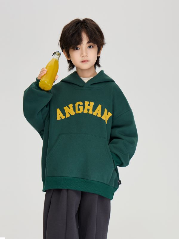 05110312┃TFYU秋冬〃貼布繡加絨連帽T┃100-170 - 兒童連帽T
- 美式童裝
- 秋冬童裝推薦
- 顆粒絨大學T
- 100–170 尺寸童裝
- 男童女童帽T
- 保暖不扎膚
- 街頭風童裝
- ANG字母印花
- 內刷毛上衣