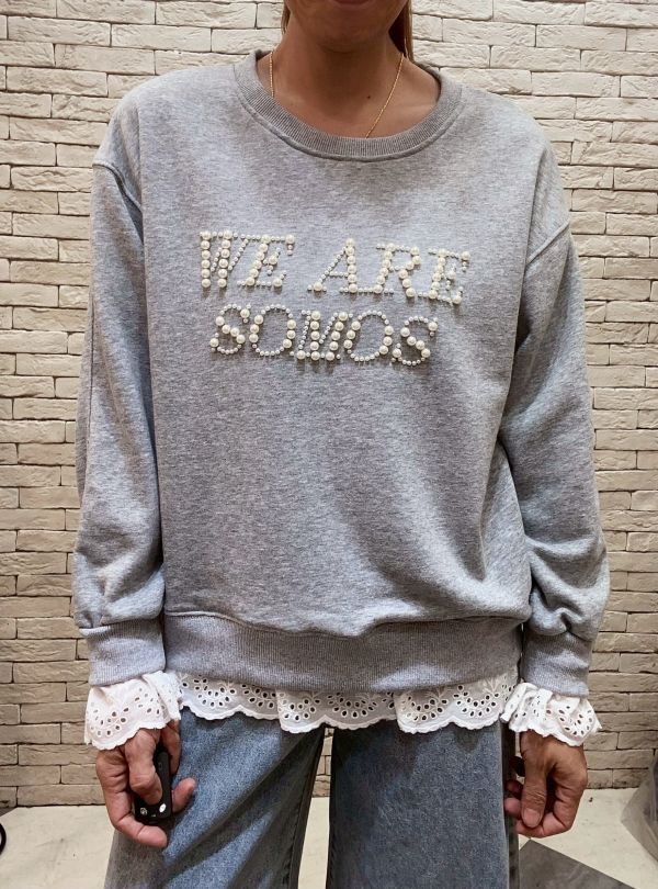 05110504┃秋冬〃1179釘珠英文拼蕾絲T 珍珠字母上衣、蕾絲拼接上衣、薄款衛衣、韓系上衣、女童上衣、春秋上衣、寬鬆上衣、女孩長袖、甜美風上衣