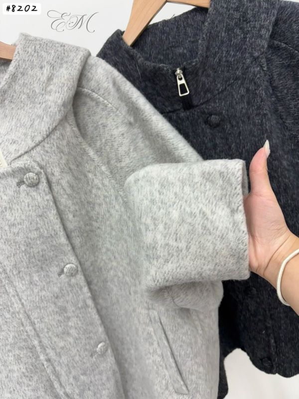 05121303｜秋冬〃8202兩色短版羊毛外套｜F 日系外套, 山系穿搭, 毛呢外套, 連帽外套, 秋冬外套, 寬鬆外套, 文青穿搭, 保暖外套, 灰色外套, 黑色外套