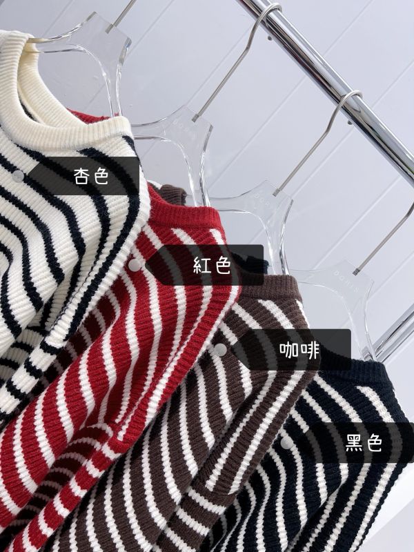 05121310｜秋冬〃026四色親膚羊絨長版條紋針織衫｜F 條紋針織毛衣
韓系條紋上衣
寬鬆長版毛衣
親膚針織
羊絨感毛衣
顯瘦針織上衣
秋冬毛衣
百搭針織
日常基本款
條紋長袖