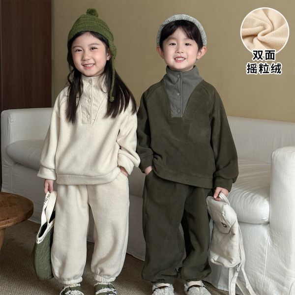 05111501┃兄妹家秋冬〃250676兩色搖粒絨立領半鈕扣套裝┃80-150 兒童搖粒絨套裝

雙面搖粒絨

兒童立領上衣

加厚童裝套裝

男童保暖套裝

女童冬季套裝

上衣褲子兩件組

80-150童裝

冬季保暖童裝

搖粒絨長袖套裝