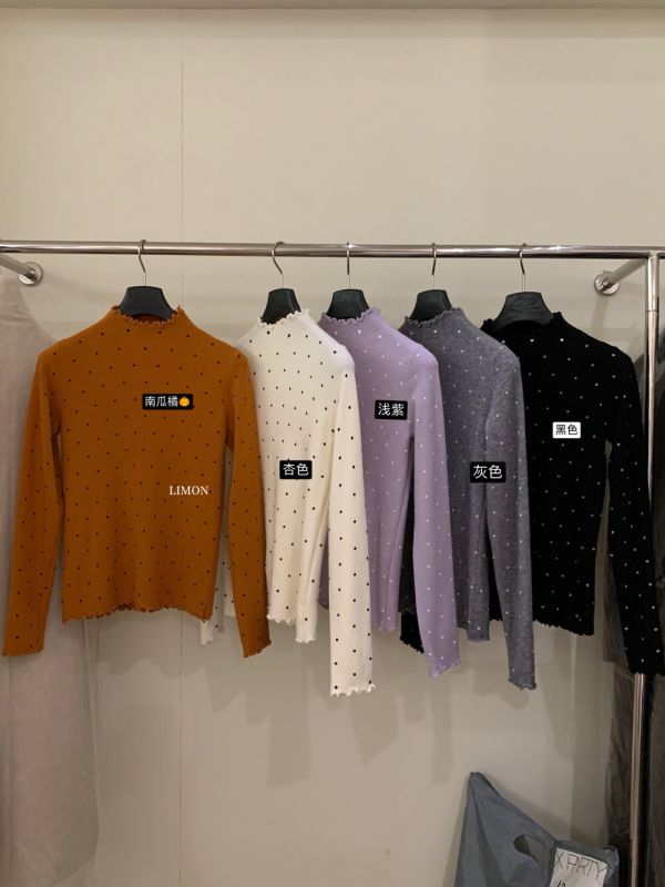 05110601┃LEMON〃8367波點雲感高彈木耳邊打底上衣 波點上衣、高領針織、打底上衣、天絲羊毛、韓系上衣、秋冬新款、木耳邊上衣、保暖內搭、甜美針織衫、長袖上衣