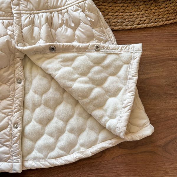 05111409┃兄妹家秋冬〃250635加絨夾棉外套┃80-150 兒童棉花糖外套

兒童絎縫外套

冬季童外套

奶油色童裝

兒童蓬蓬洋裝

女童蓬裙洋裝

男童外套

姐弟裝

兄妹裝

80-150童裝

兒童保暖外套

寶寶外套

壓紋外套童裝