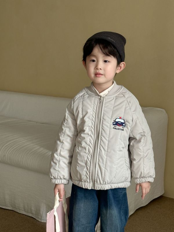 05111603┃兄妹家秋冬〃250671五色夾棉加絨外套┃80-150 兒童絎縫外套

兒童夾棉外套

兒童保暖外套

輕暖童外套

刺繡外套童裝

櫻桃外套

車車外套

愛心外套

雲朵外套

男童外套

女童外套

80-150童裝

冬季外套童裝

防風保暖外套