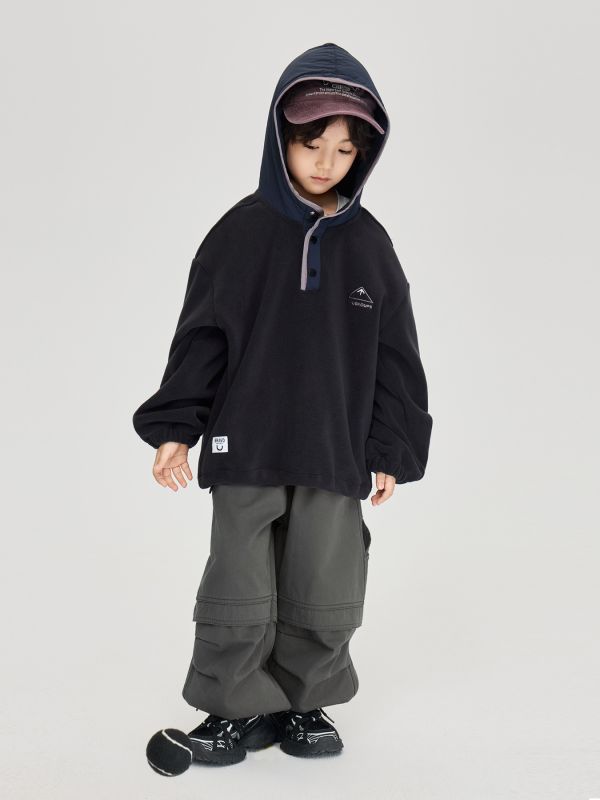 05110313┃TFYU秋冬〃兩色雙面絨山系撞色連帽上衣┃100-170 - 拼色帽T
- 兒童刷毛上衣
- TFYUGROUPS童裝
- 顆粒絨保暖衣
- 秋冬童裝推薦
- 抽繩下擺設計
- 街頭風童裝
- 100–170 尺寸帽T
- 男童女童連帽T
- 機能童裝