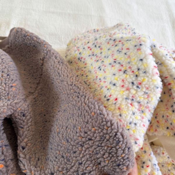 05111411┃兄妹家秋冬〃250631羊羔絨貼布刺繡套裝┃80-150 兒童羊羔絨套裝

加厚絨毛套裝

SWEET DREAM 童裝

可愛刺繡童裝

男童冬季套裝

女童兩件組

兒童保暖套裝

加厚上衣褲子

80-150童裝

羊羔絨上衣褲套裝

冬季童裝套裝