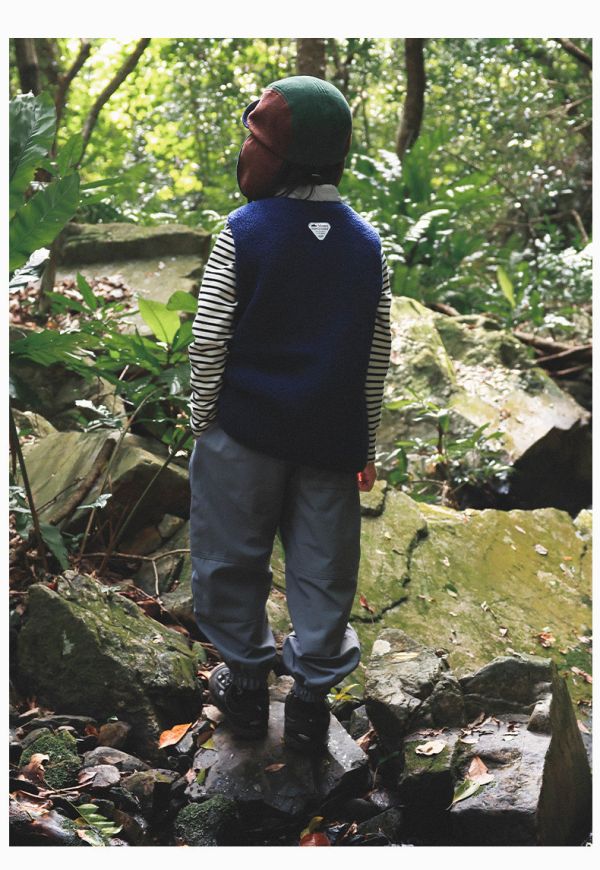 05121101｜秋冬〃6040三色立領羊羔絨背心｜100-170 兒童背心, 刷毛背心, 顆粒絨背心, 保暖背心, 戶外背心, 山系穿搭, 機能背心, 撞色背心, 冬季童裝, 兒童外套, 無袖外套, 露營穿搭