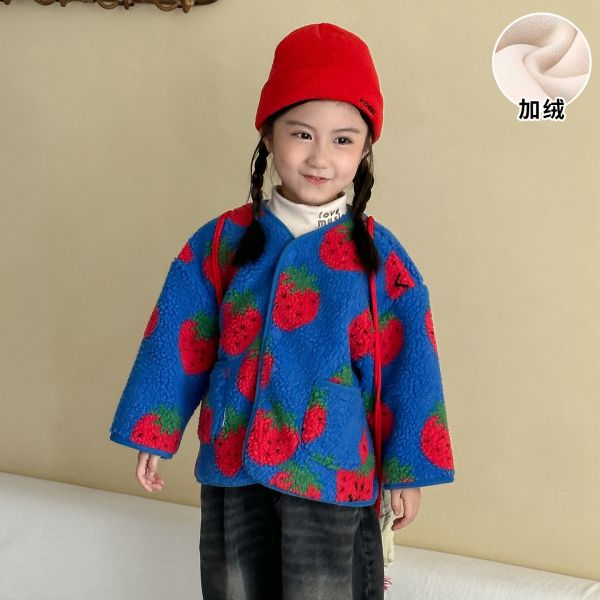 05111304┃兄妹家秋冬〃250670滿印羊羔絨外套┃80-150 羊羔絨外套, 兒童外套, 加厚外套, 童裝冬外套, 熊貓外套, 櫻桃外套, 水蜜桃外套, 草莓外套, 保暖童外套, 80-150, 童裝刷毛外套, 冬季外套, 韓版童裝外套, 卡通童外套, 男女童外套, 親子穿搭