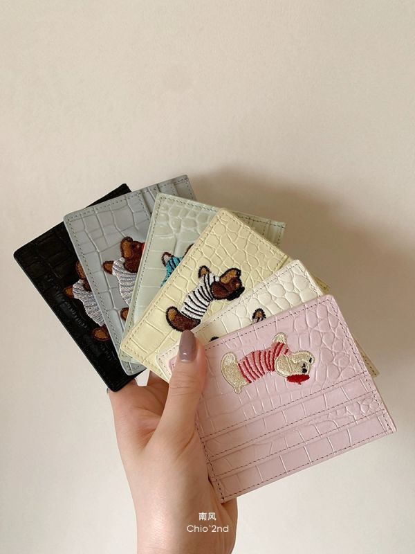 《Chio2nd》真皮壓紋刺繡臘腸狗卡夾 