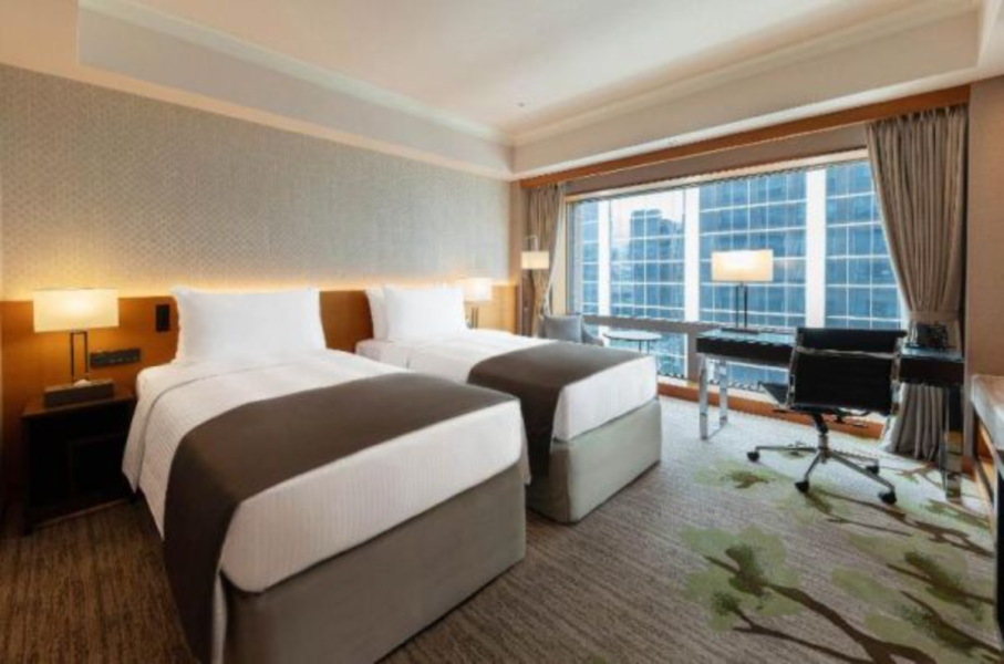 MetroPolitan Hotel walk about 8 min to Asia Poker Venue Jianguo, 3 Night the lowest price about us$481 