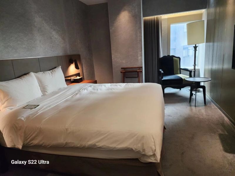 Check Inn NanJing Standard King Bed walk about 6 mins to Asia Poker Venue Jianguo,(3N) The lowest price about USD$312 