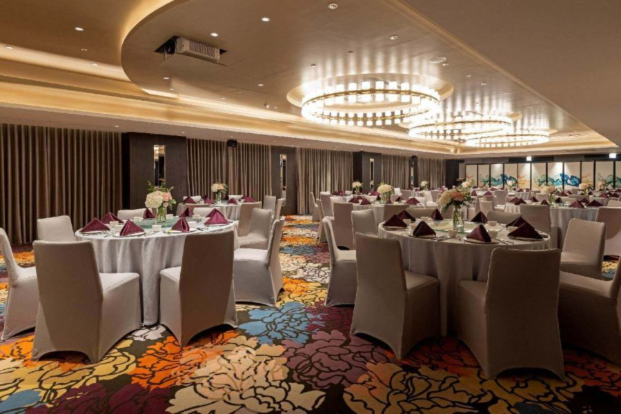 MetroPolitan Hotel walk about 8 min to Asia Poker Venue Jianguo, 3 Night the lowest price about us$481 