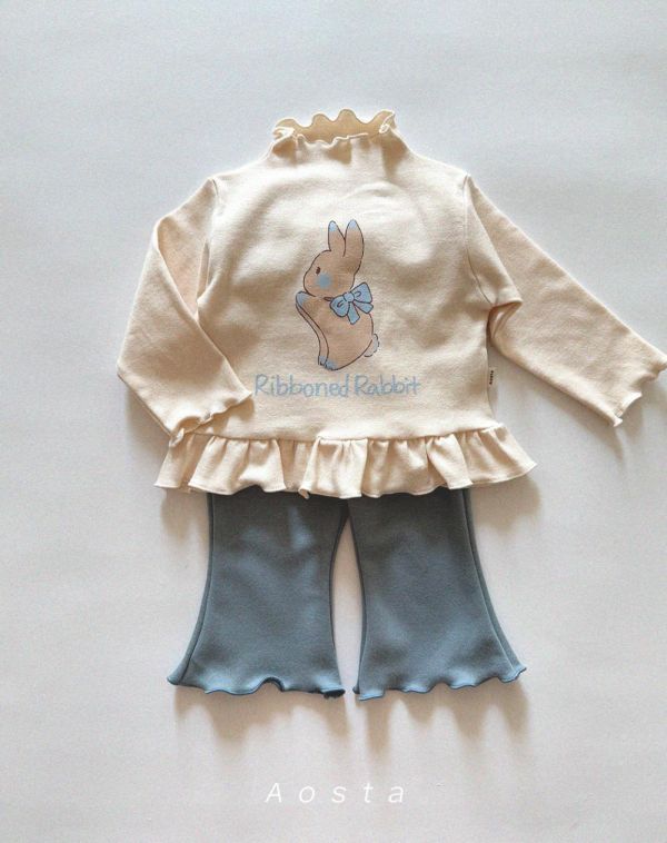 設計款 小兔子木耳捲邊長袖上衣 