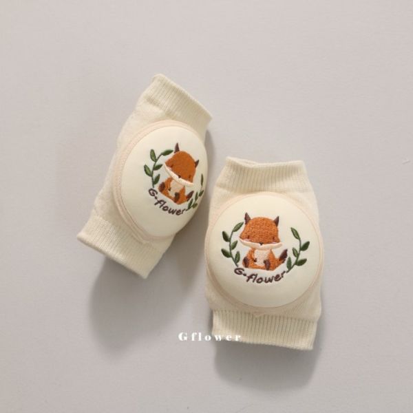 現貨 刺繡小兔子小狐狸透氣網狀可愛護膝 