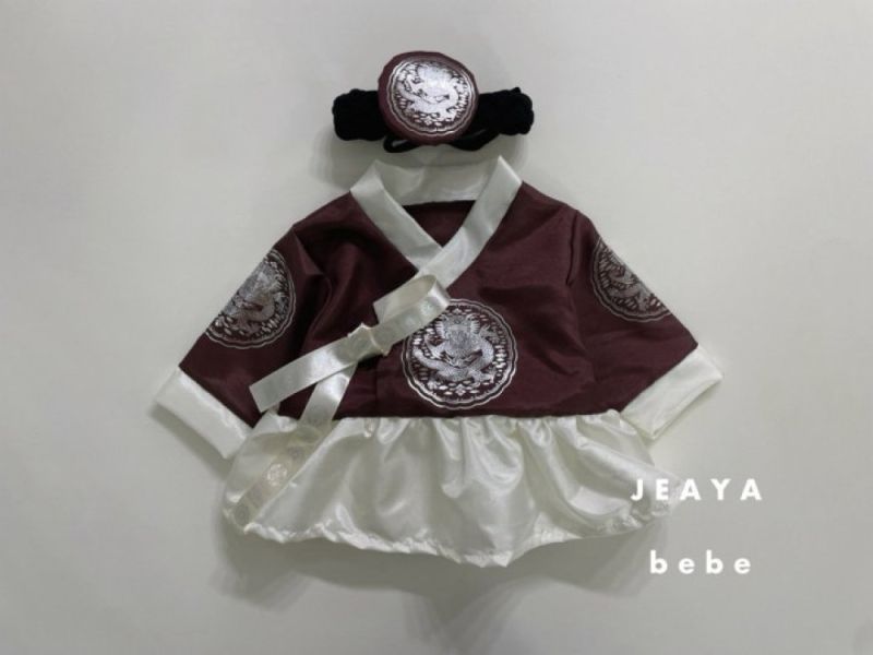 韓服系列 王世子 王世子妃 收涎、週歲、韓服、寶寶穿搭、寶寶韓服代購、變裝、寶寶打扮