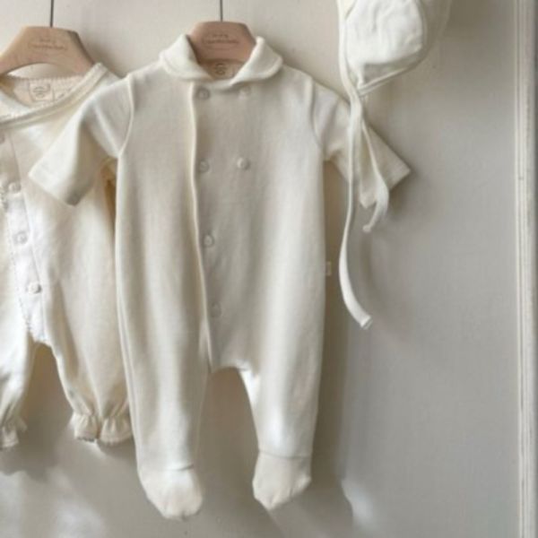 純色簡約寶寶踩腳連身服(帽另售) 