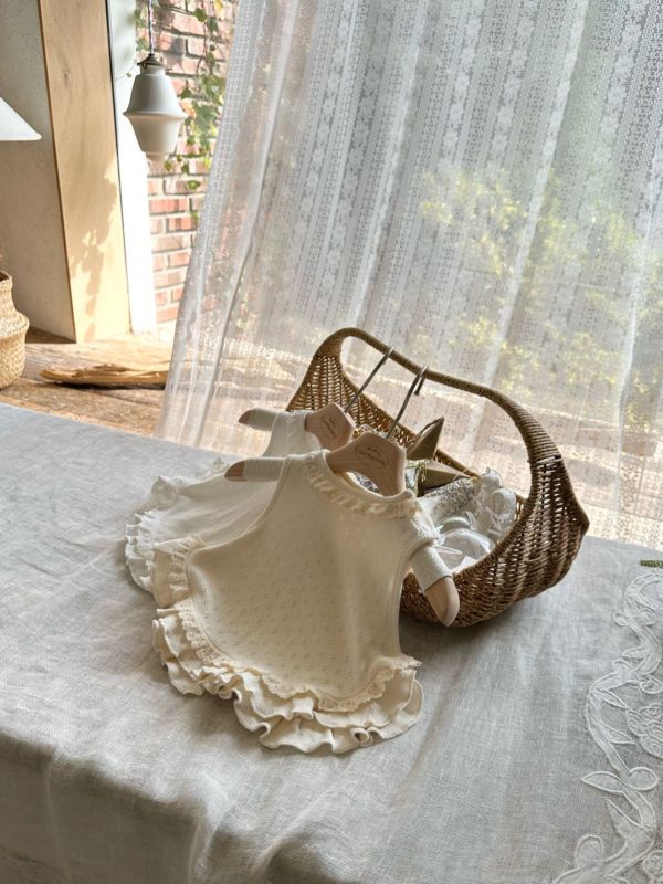 荷葉邊氣質小背心 