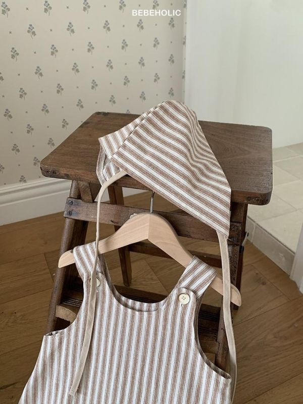 寶寶海軍風線條寬版吊帶 Bebe holic Korea,韓國童裝,韓國Bebe holic,奶茶系寶寶,女寶穿搭