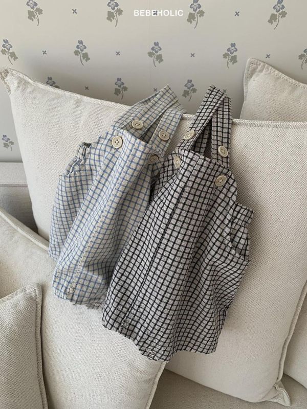格紋寶寶鈕扣吊帶褲 Bebe holic Korea,韓國童裝,韓國Bebe holic,奶茶系寶寶,女寶穿搭