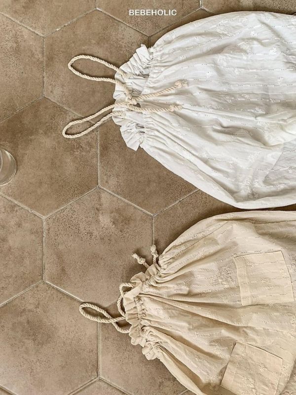 束口袋寶寶吊帶裝 Bebe holic Korea,韓國童裝,韓國Bebe holic,奶茶系寶寶,女寶穿搭