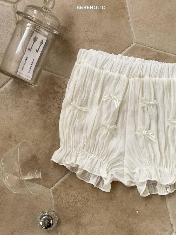 蝴蝶結寶寶溫柔系短褲 Bebe holic Korea,韓國童裝,韓國Bebe holic,奶茶系寶寶,女寶穿搭