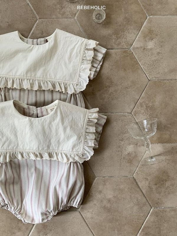 荷葉邊溫柔直紋寶寶連身套裝 Bebe holic Korea,韓國童裝,韓國Bebe holic,奶茶系寶寶,女寶穿搭