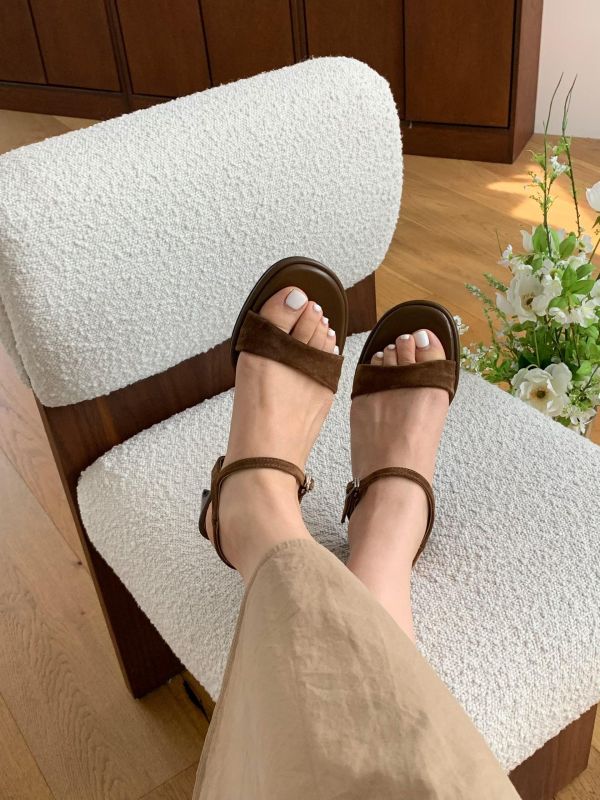 韓國低跟一字帶質感涼拖鞋 