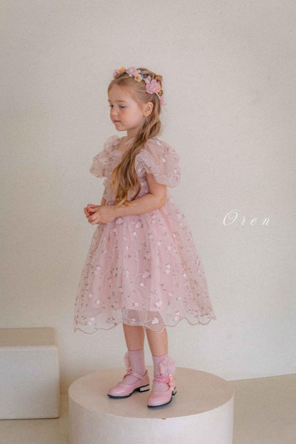 生日派對推薦 童話公主玫瑰刺繡質感紗裙 