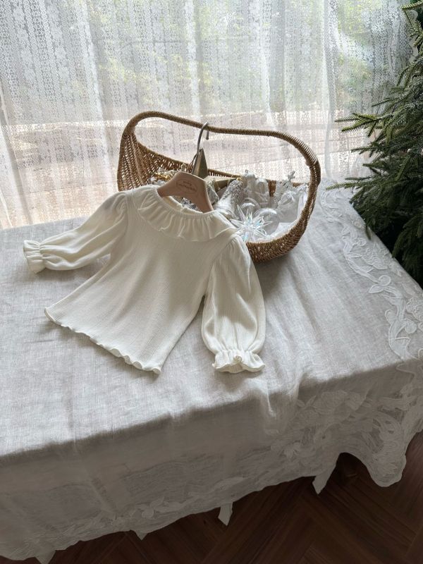 優雅荷葉領純棉長袖上衣 monbebe,monbebe Korea,laurababy_shop,蘿菈衣櫥,童裝,韓國上衣,捲邊上衣,韓系上衣,韓國童裝代理