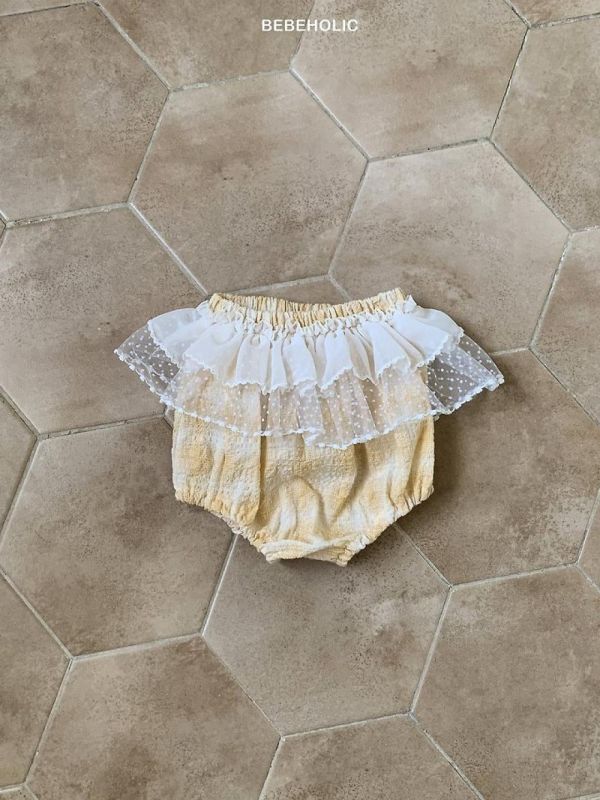 小精靈雪點蕾絲層次蛋糕紗包屁褲 Bebe holic Korea,韓國童裝,韓國Bebe holic,奶茶系寶寶,女寶穿搭,寶寶包屁褲裙