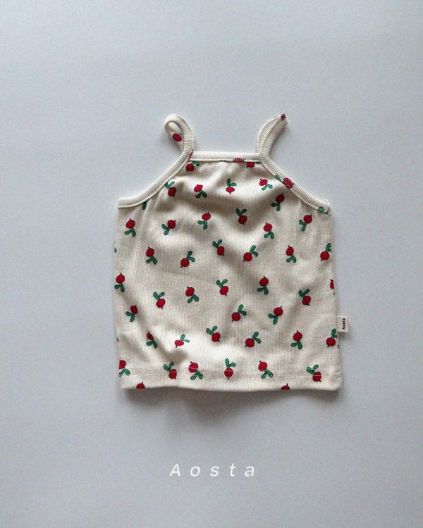 Aosta細肩吊帶背心 正韓親子裝, Aosta親子裝, 韓國親子穿搭, 高端媽媽穿搭, 韓系親子裝, 親子裝推薦, 夏季親子穿搭, 韓國童裝品牌, 質感媽媽穿搭, 嬰幼兒親子裝, 韓系高級感穿搭, 親子OOTD, 親子時尚, 韓國設計童裝