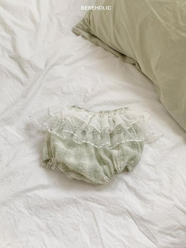 小精靈雪點蕾絲層次蛋糕紗包屁褲 Bebe holic Korea,韓國童裝,韓國Bebe holic,奶茶系寶寶,女寶穿搭,寶寶包屁褲裙