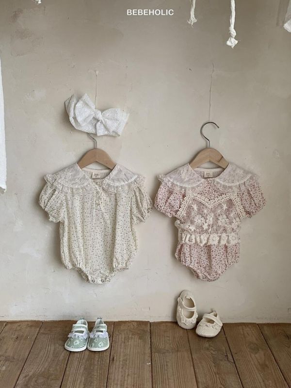 小碎花蕾絲圓領寶寶氣質套裝 Bebe holic Korea,韓國童裝,韓國Bebe holic,奶茶系寶寶,女寶穿搭
