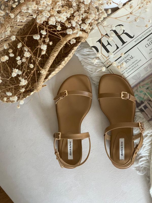 Amelia 優雅簡約涼鞋 