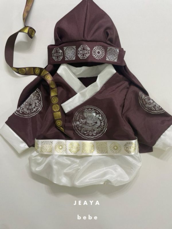 韓服系列 王世子 王世子妃 收涎、週歲、韓服、寶寶穿搭、寶寶韓服代購、變裝、寶寶打扮