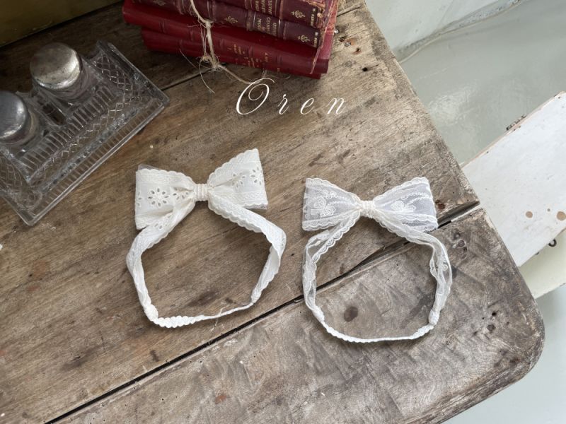 Bebe-小花刺繡蝴蝶結髮帶 