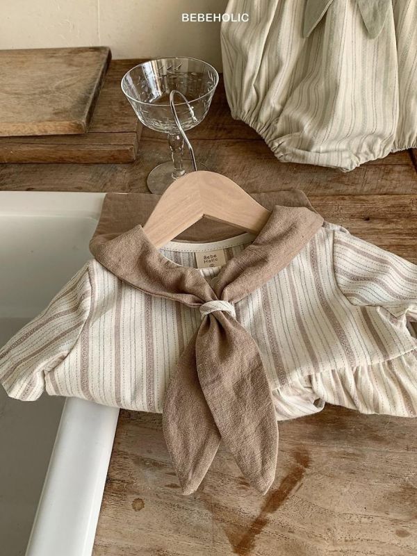 學院風小披肩直紋襯式套裝 Bebe holic Korea,韓國童裝,韓國Bebe holic,奶茶系寶寶,女寶穿搭