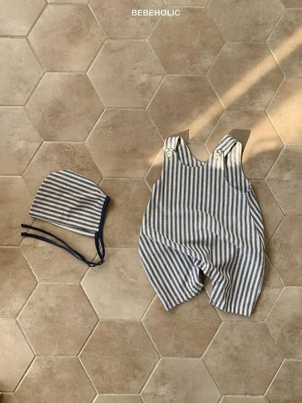 寶寶海軍風線條寬版吊帶 Bebe holic Korea,韓國童裝,韓國Bebe holic,奶茶系寶寶,女寶穿搭