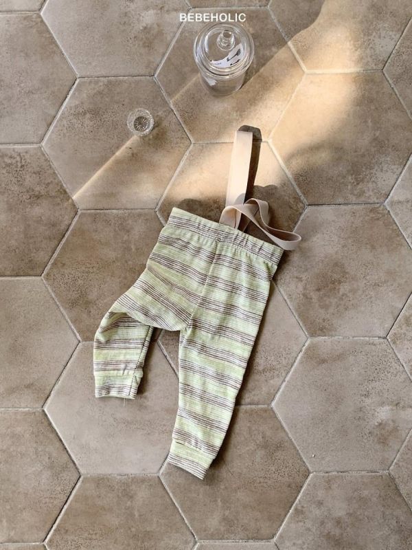 Bebe 吊帶手繪感線條貼身褲 Bebe holic Korea