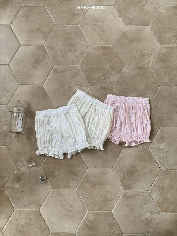 蝴蝶結寶寶溫柔系短褲 Bebe holic Korea,韓國童裝,韓國Bebe holic,奶茶系寶寶,女寶穿搭