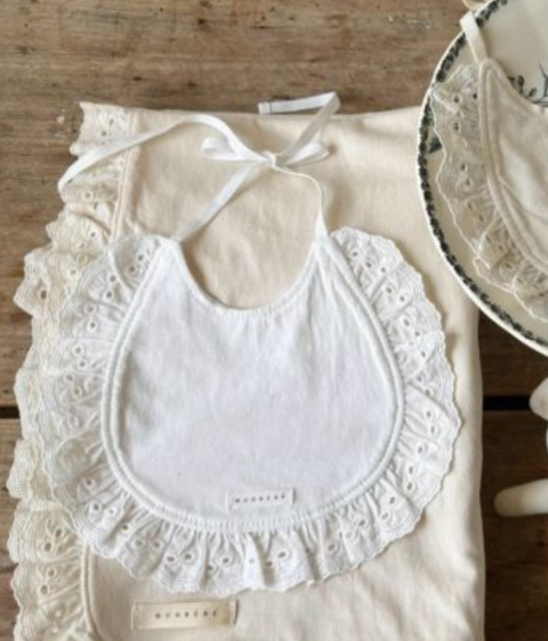 法式花邊圍兜兜 